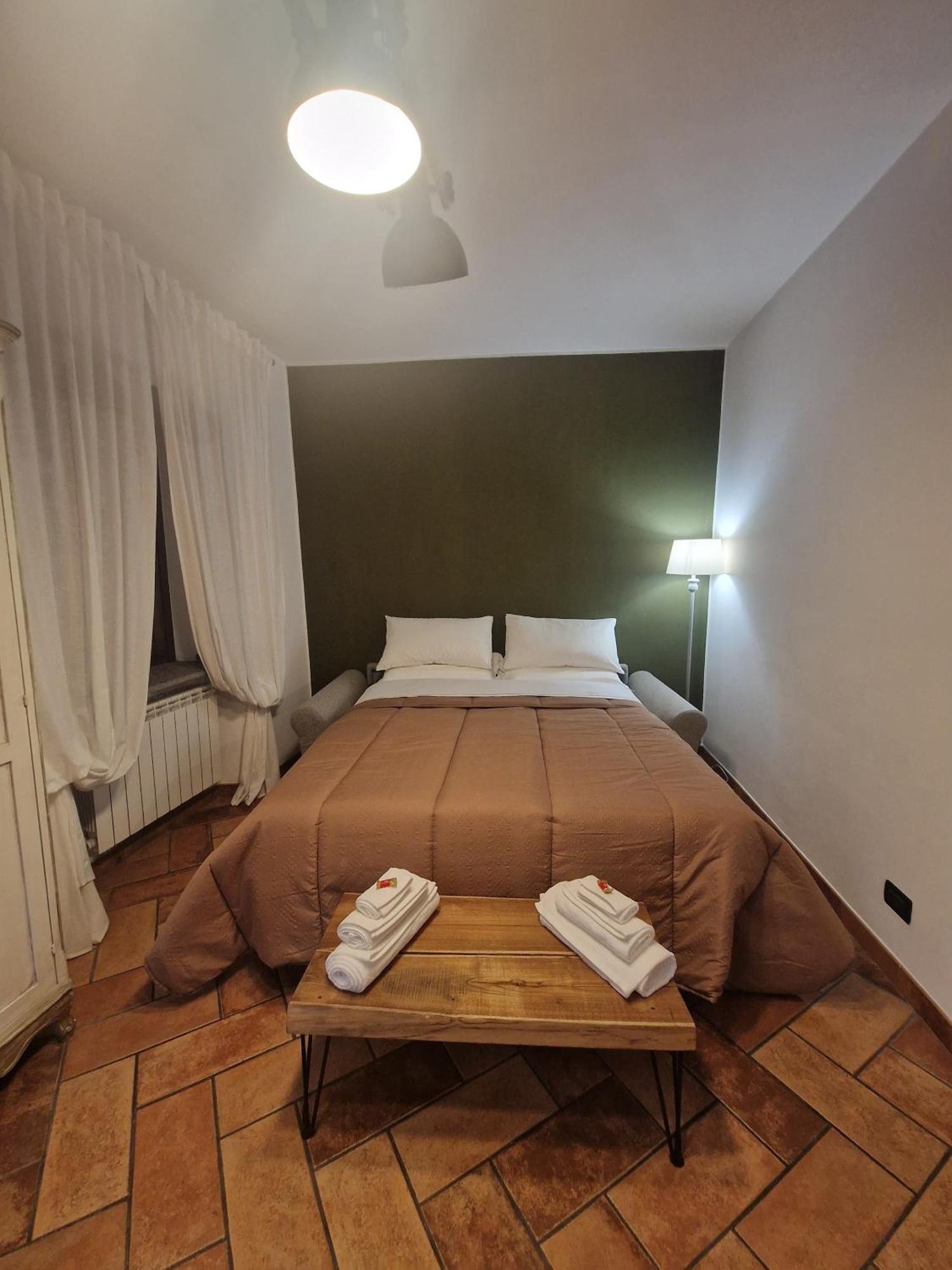 Piazza Duomo Casa Vacanze Sutri Eksteriør bilde