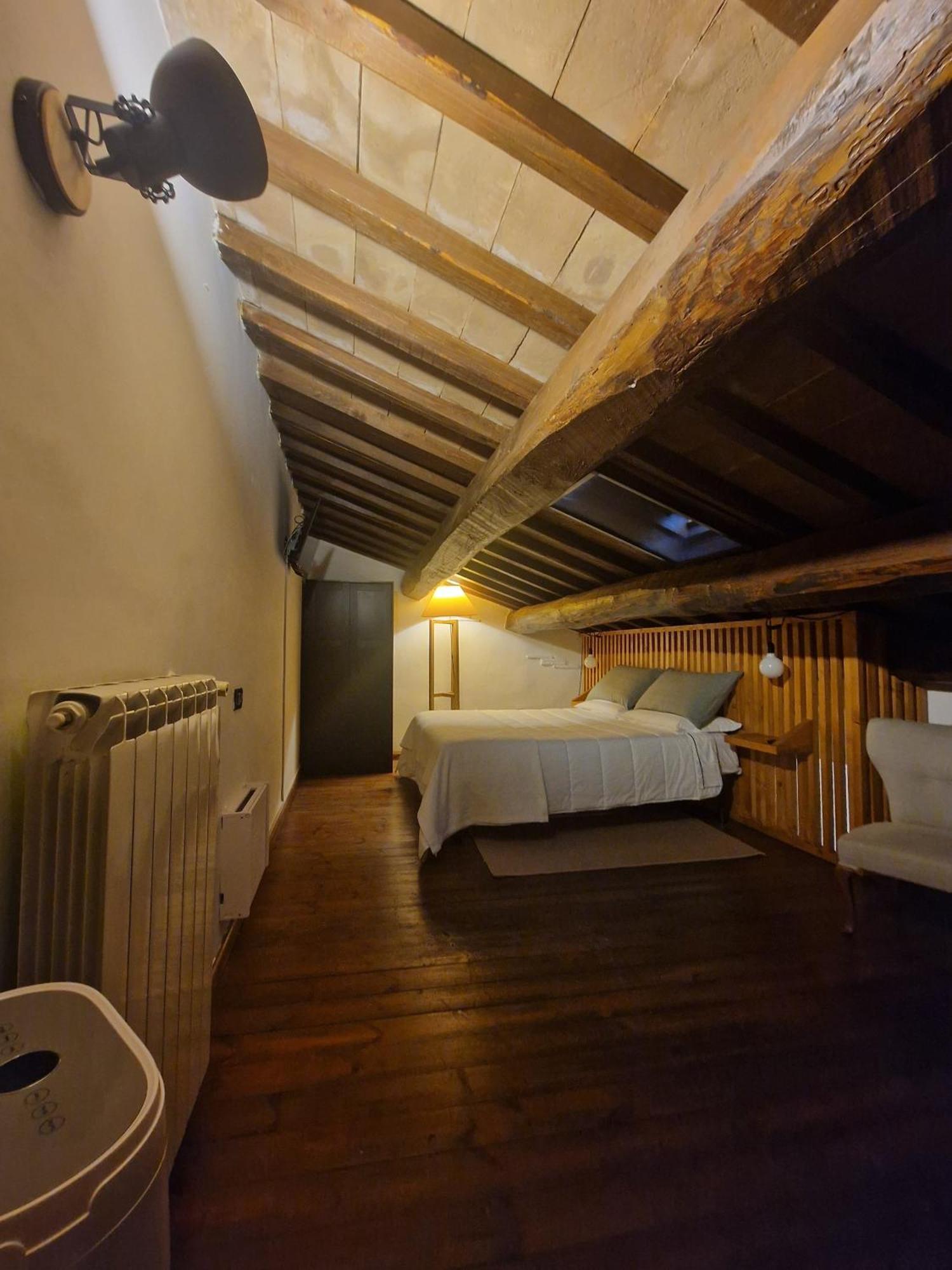 Piazza Duomo Casa Vacanze Sutri Eksteriør bilde